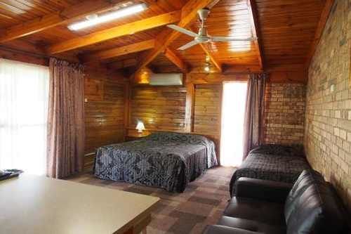 Lightning Ridge Outback Resort & Caravan Park Zewnętrze zdjęcie